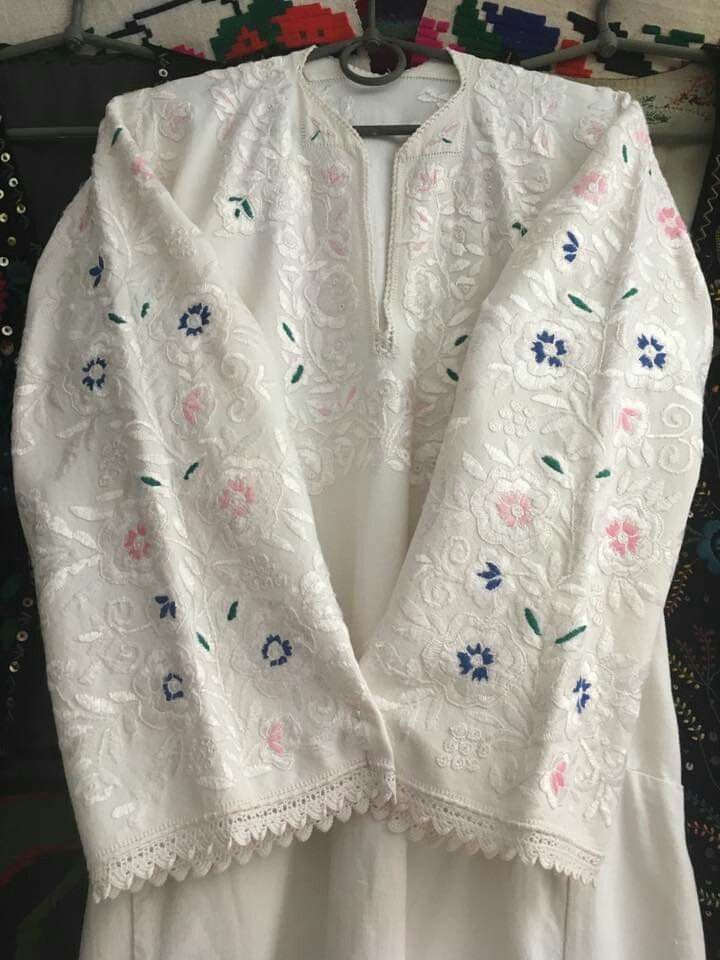 Rivola's short kurti's