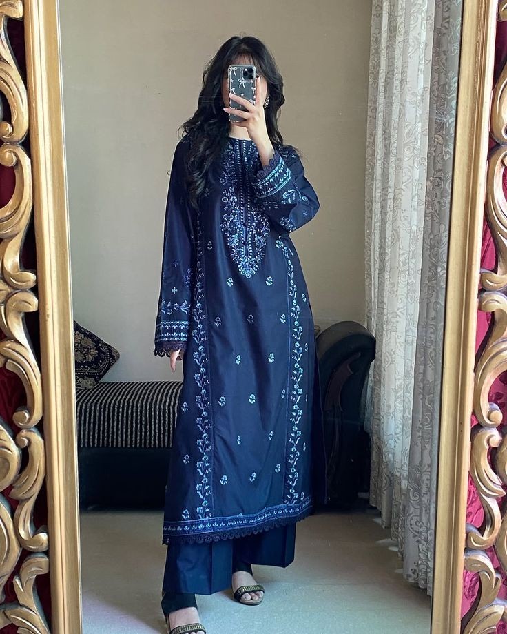 Rivola's Presens Pakistani inspired Three pieces